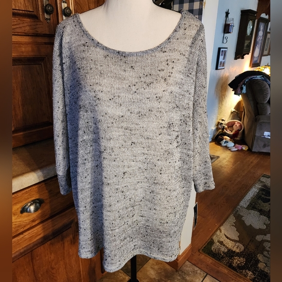 Alfani Sweaters - Alfani Woman Grey and White Sweater Size 1X